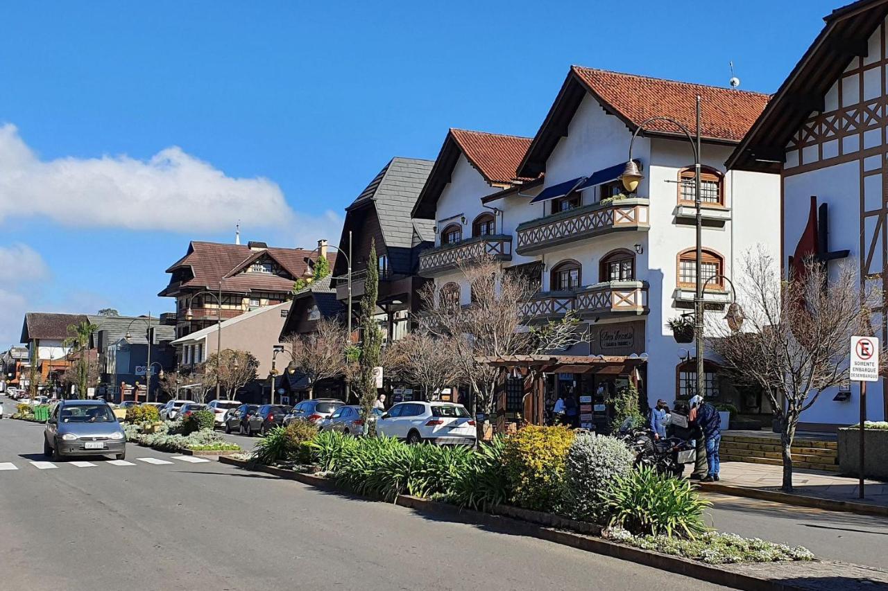 Ap. De 4 Quartos Com Ar A 150M Da Rua Coberta Gramado Exterior photo